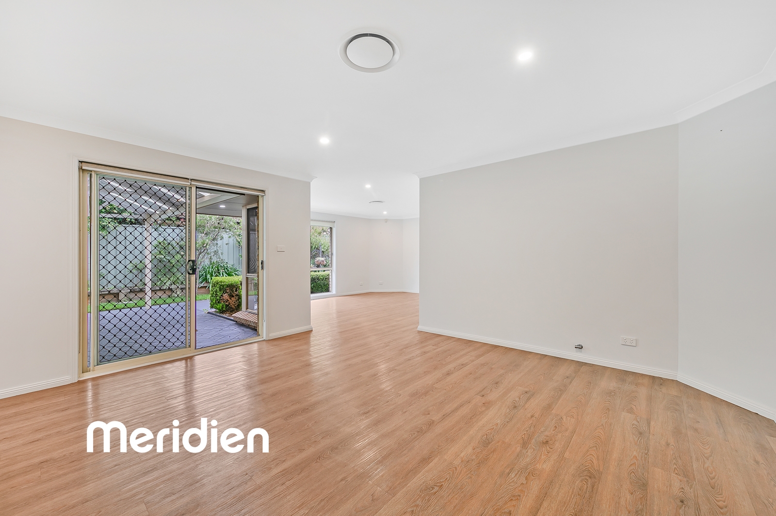 Rental: 41 Mile End Road, Rouse Hill, NSw, 2155 photo-4