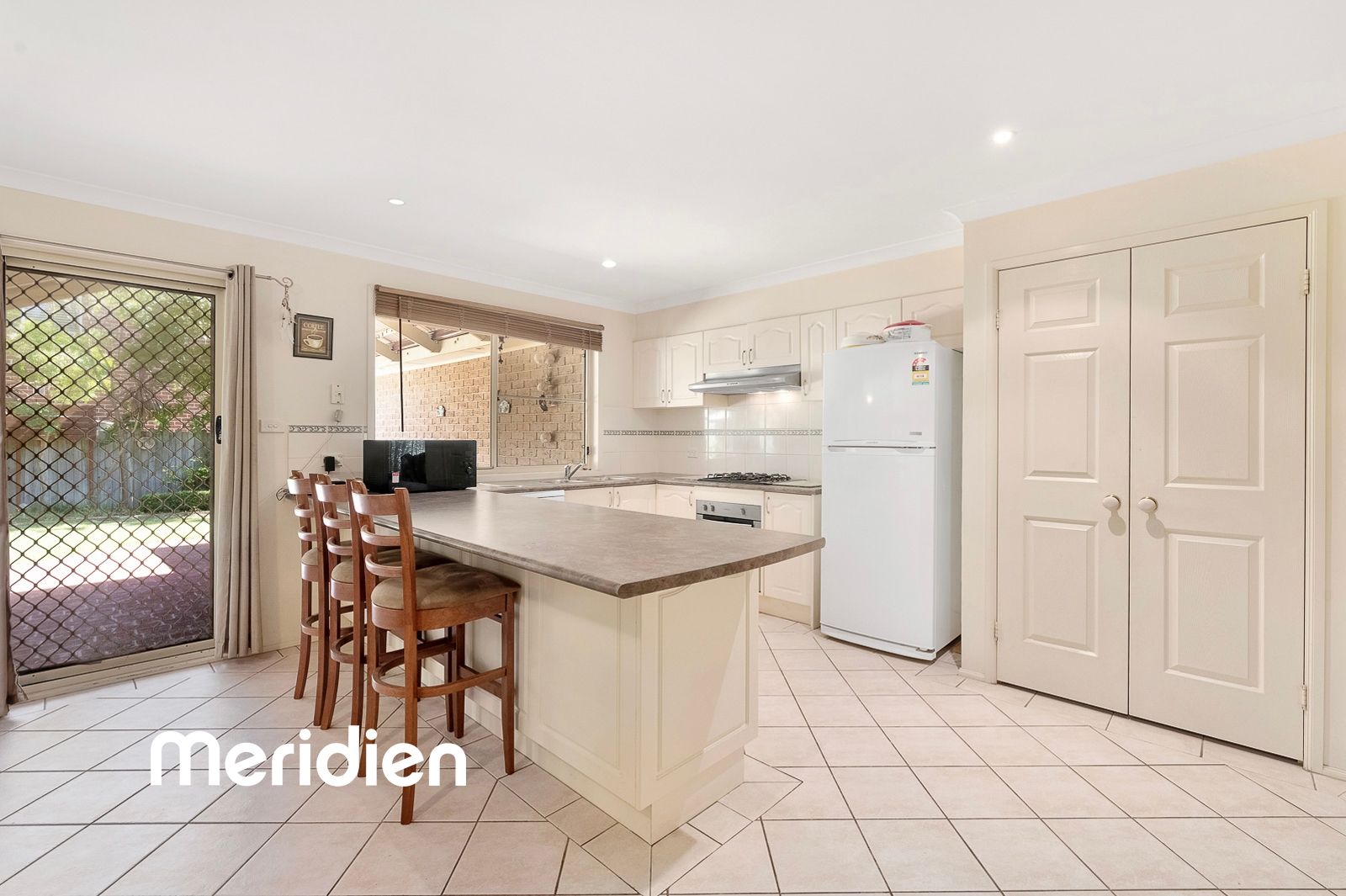 Rental: 11 Hyatt Close, Rouse Hill, NSW, 2155 photo-2