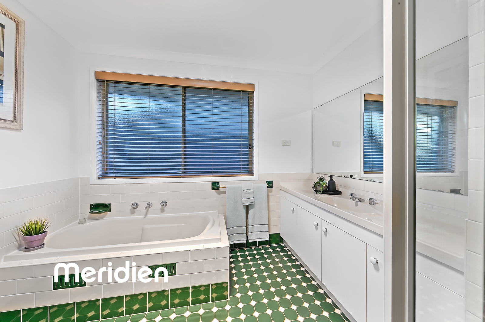 Property: 8 Duxton Court, Rouse Hill, NSW, 2155 photo-11